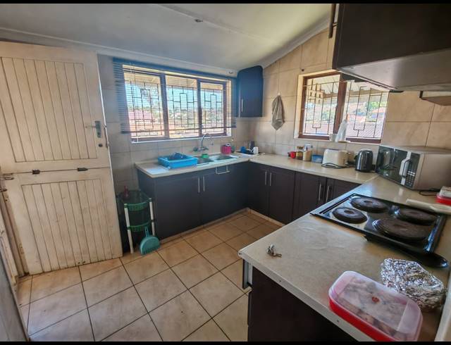 2 BEDROOM HOUSE TO LET IN BELLAIR